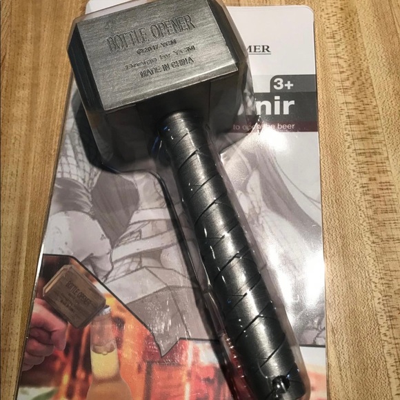 BRAND NEW UNIQUE THOR HAMMER BOTTLE OPENER (NWT) - Picture 5 of 5
